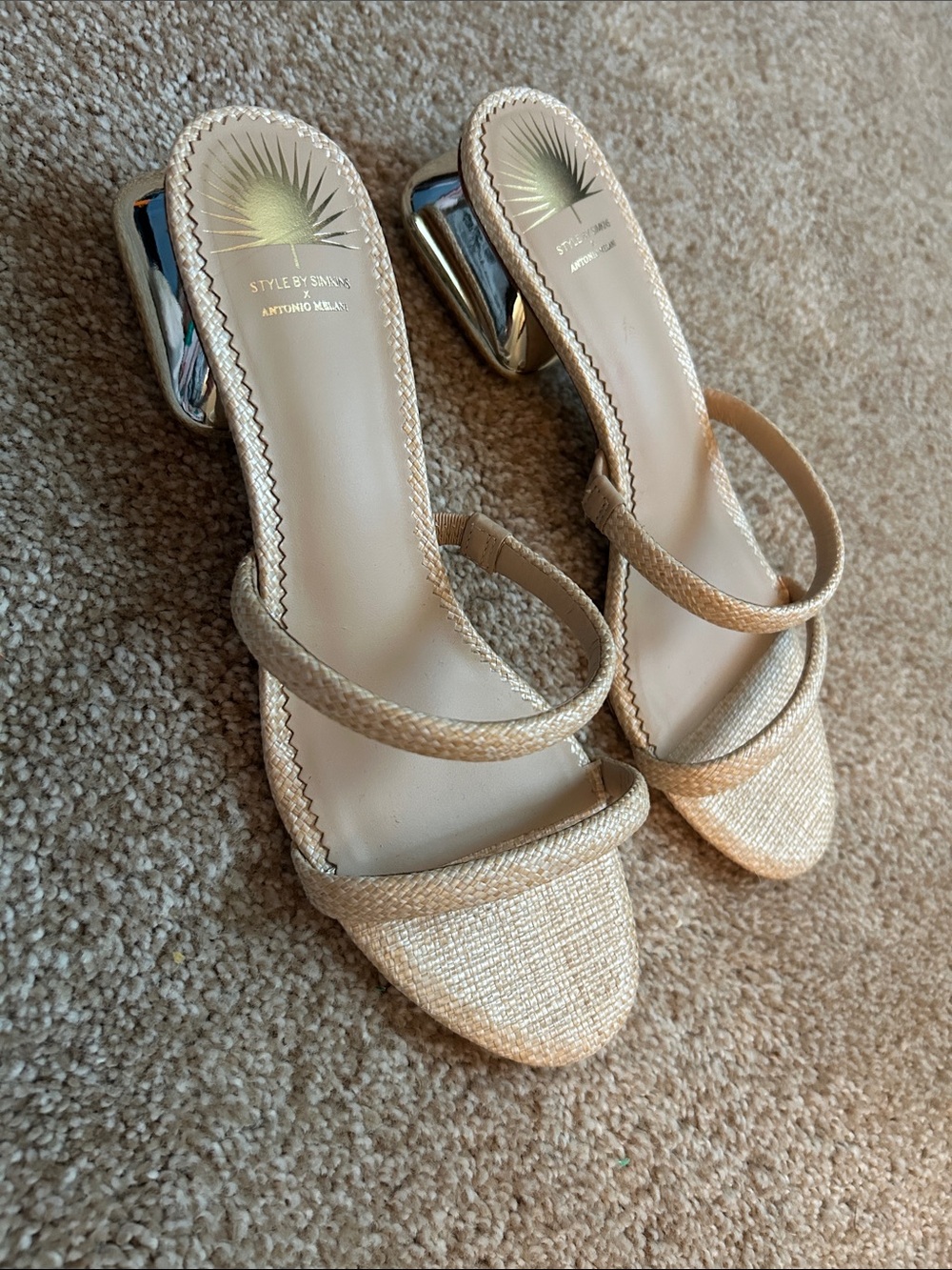 Style by Simkins by Antonio Melani Gold Strappy Heeled Sandals sz 8.5